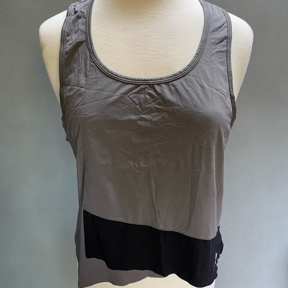 Gymshark Asymmetrical Crop Top - XL